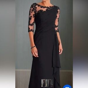 Elegant Black Lace Long Sleeve Evening Dress